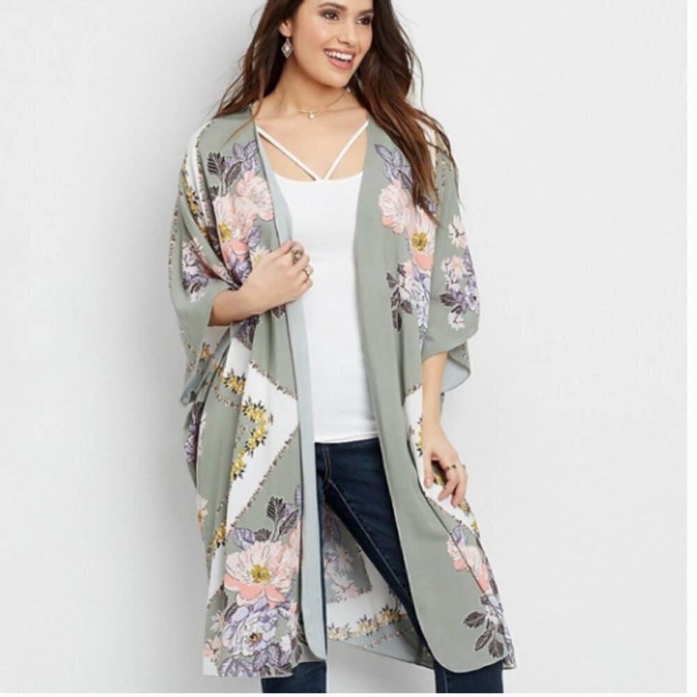 Maurices Boho Sage Green Multi Floral Print Flowy Kimono Topper L/XL